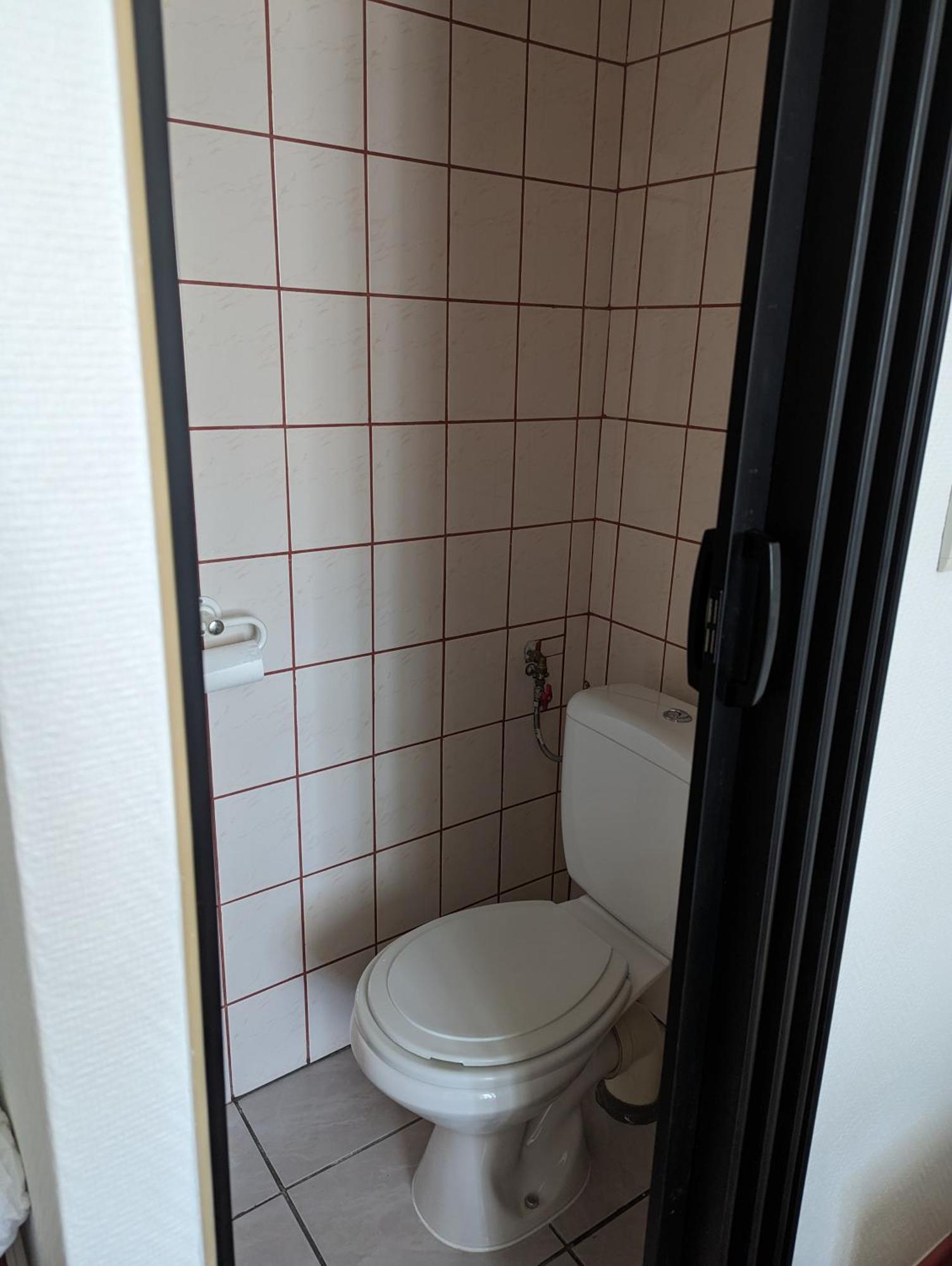 Auberge Des Pins Aubenas Buitenkant foto