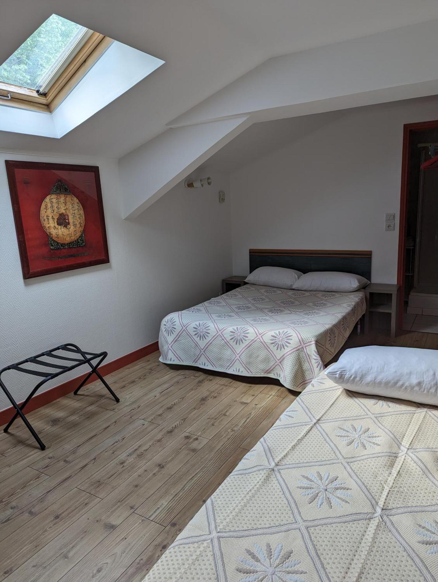 Auberge Des Pins Aubenas Buitenkant foto
