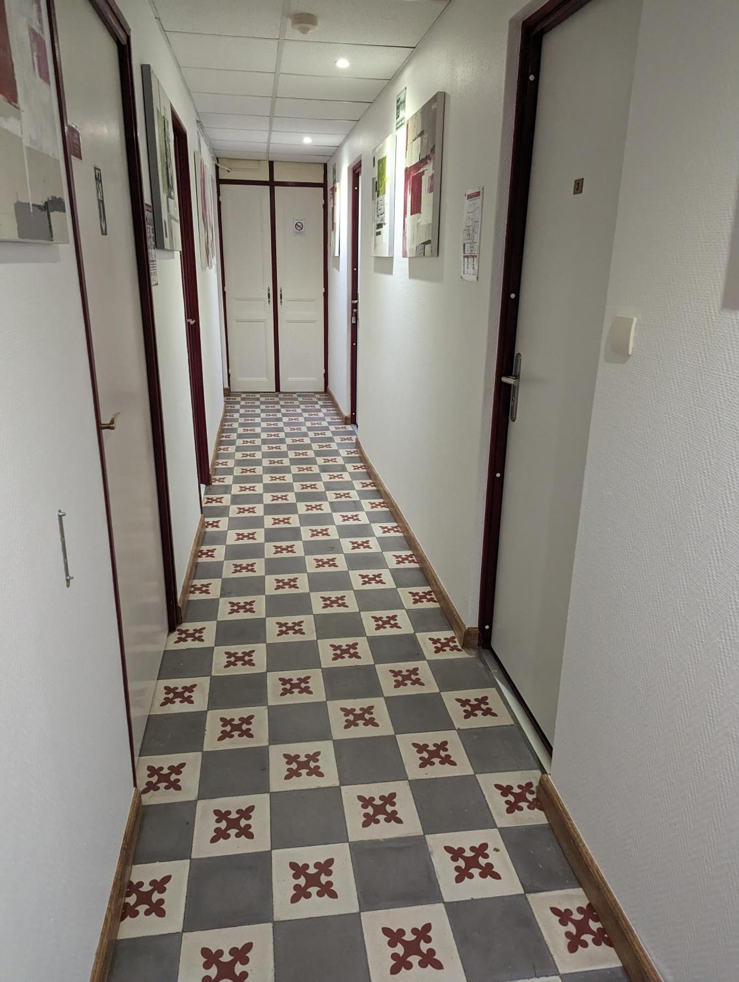 Auberge Des Pins Aubenas Buitenkant foto