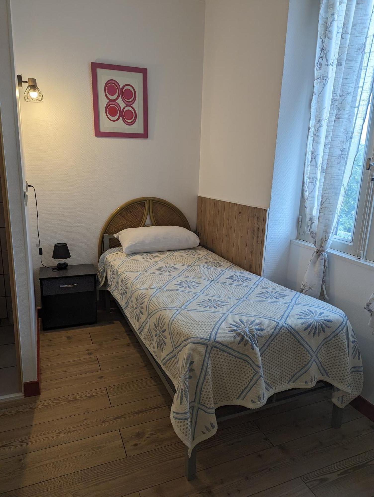 Auberge Des Pins Aubenas Buitenkant foto