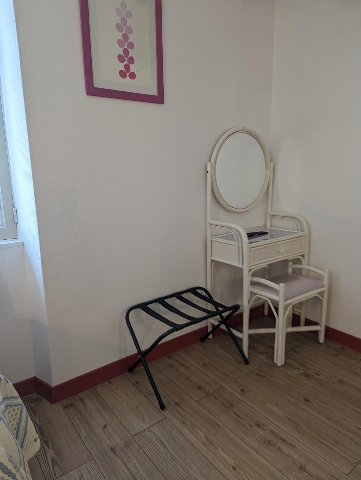 Auberge Des Pins Aubenas Buitenkant foto